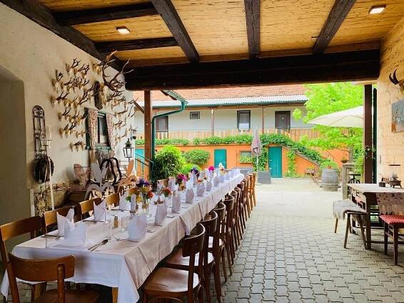 Wirtshaus_Meissl_Innenhof_011