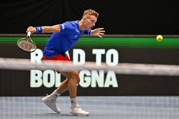 Kluci budou v Davis Cupu kousat, věří expert. Na Menšíka si dávají pozor