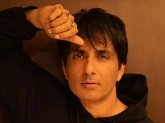 Sonu Sood Comes To A Hospital's Rescue By Providing Oxygen, Saves Lives Of 22 Critical Patients