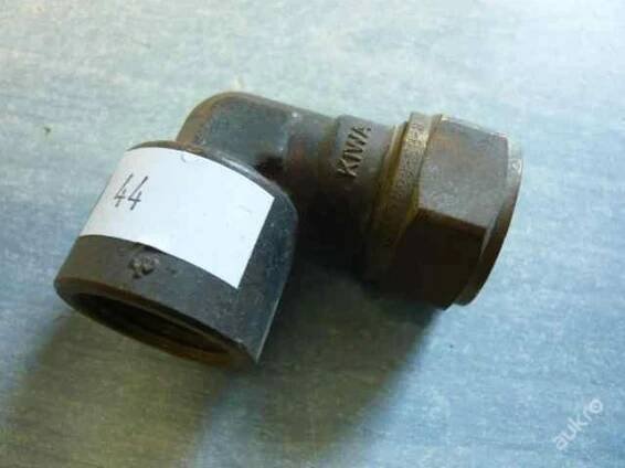 Topenářské šroubení - rohové provedení - 1/2"