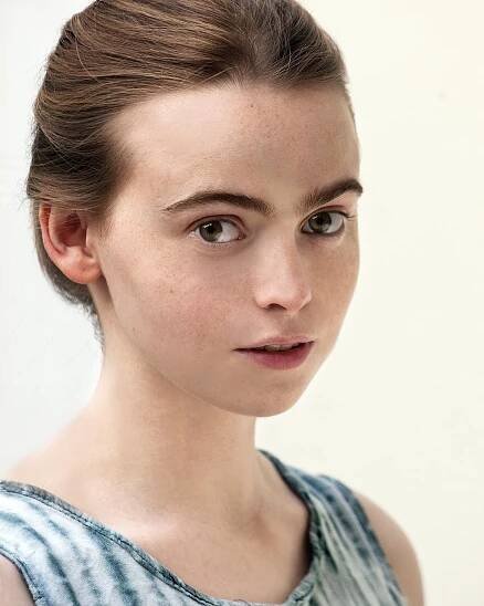 DAISY WATERSTONE-DW19_398a-web-annand-headshot.jpg