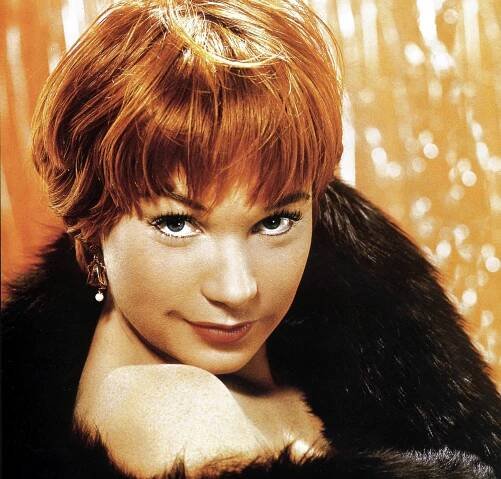 At 80, Shirley MacLaine still talking — and not looking — back