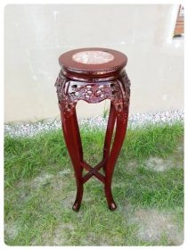 Luxusní starožitný masivní zdobený orientální stolek na květiny   - Starožitnosti