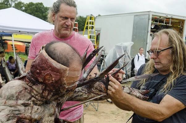 Živí mrtví - Spojenci - Z natáčení - Greg Nicotero