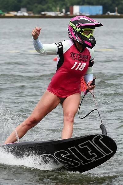 Jetsurfům kraloval Captain Candy. Kornfeil dojel druhý