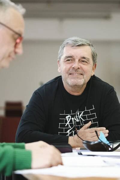 Divadlo Komédie Predstavuje: KRAJÍČEK ÚSMEVU – Pocta Legende Humoru | nu_life