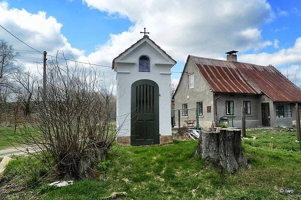 Kaple u domu čp. 9 v Pertolticích pod Ralskem