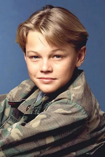 Pictures of 38 celebrities when they were kids