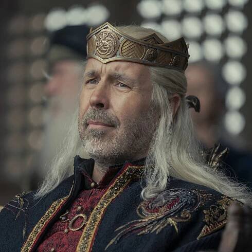 “Magnificent, seven-dimensional political chess” &- reviews for House of the Dragon are in