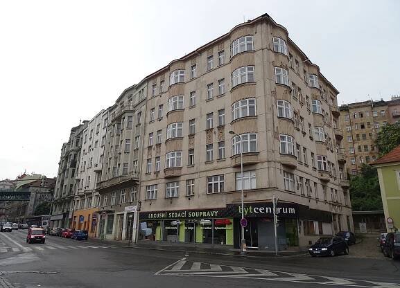 Soubor:Žižkov, Husitská 26 - 32.jpg – Wikipedie