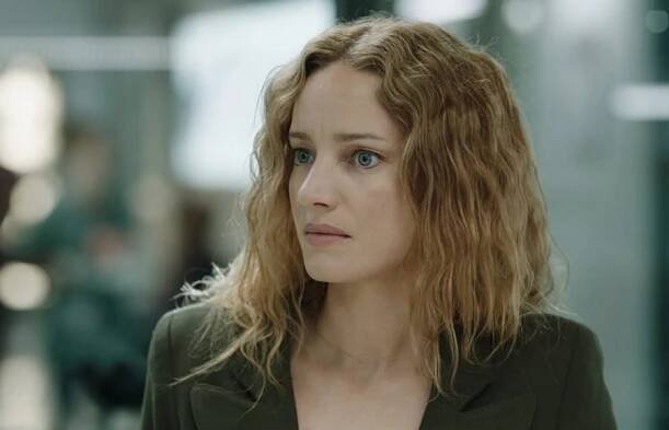 Laurence Leboeuf in 'Transplant' - Season 3