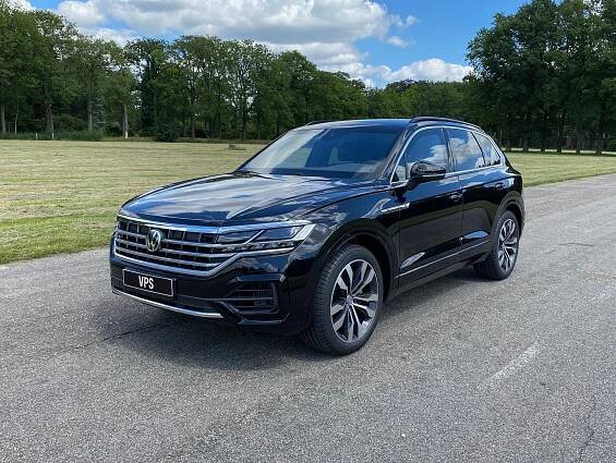 Business class discreetly armored LHD Volkswagen Touareg Respect/Business/Exclusive/R-line Diesel/Petrol 4Motion (4WD) in CEN B4, 2024-2025 YP