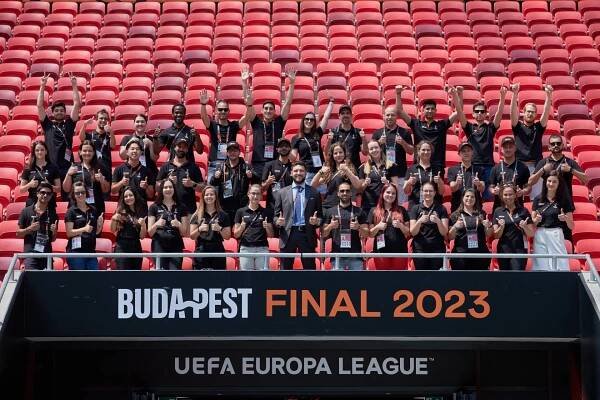 VOLT – Volunteering for UEFA events is one of the most rewarding ways to fully experience a football event. We meet people