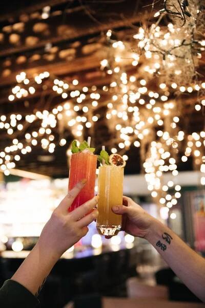 FAQs | Dress Code — Robinson Room Cocktail