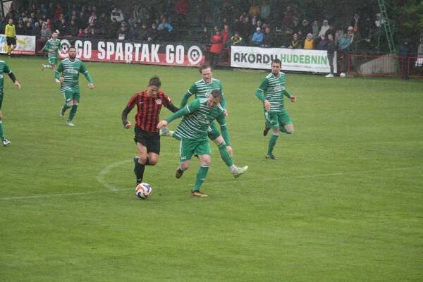 Spartak ovládl aprílové derby. Podlesí skolil náhradní žolík Buchta