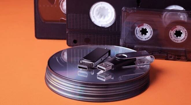 Převod kazety VHS / VHS-C / miniDV / 8 / Hi8 / D8 na DVD - 120 min