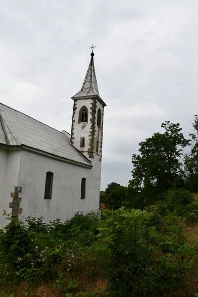 Straškov | Detail hřbitova | Databáze historických hřbitovů