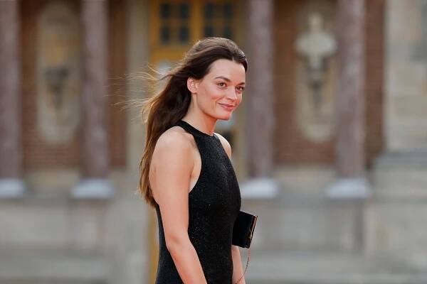Emma Mackey’s Look For The Royals’ Versailles Banquet Has Shades Of Diana, Princess Of Wales