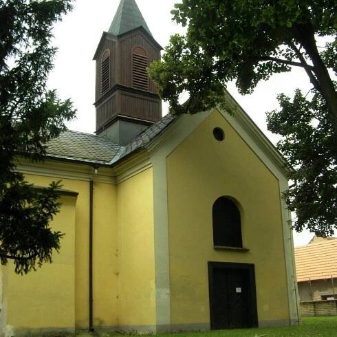 Chlumec nad Cidlinou - kostel Nejsvětější Trojice