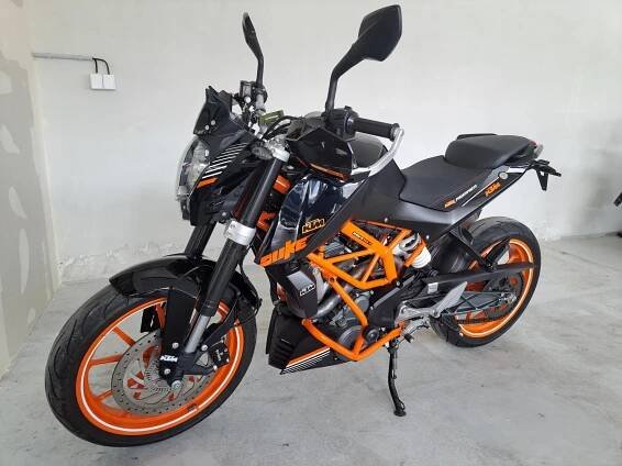 KTM 390 Duke ABS