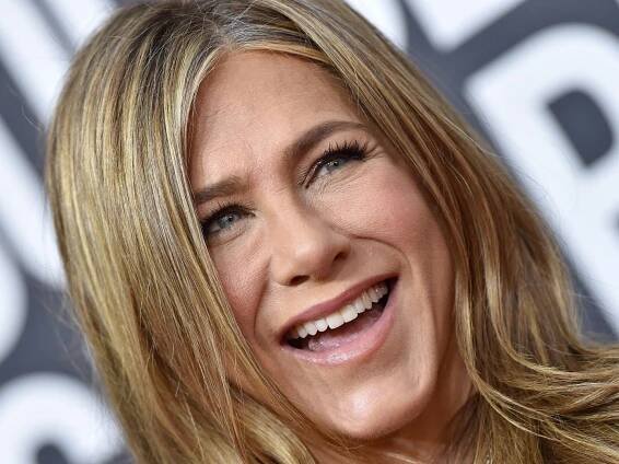Jennifer Aniston Is On a Mission to Simplify Self-Care With Her Newest LolaVie Launch