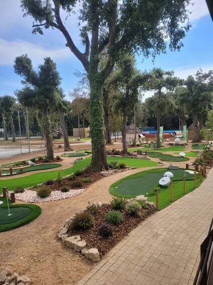 GALLERY – Minigolf35