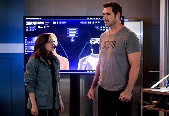 Flash - King Shark vs. Gorilla Grodd - Z filmu - Zibby Allen, Dan Payne