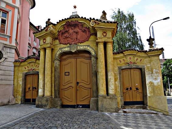 Soubor:Faustův dům - panoramio.jpg – Wikipedie