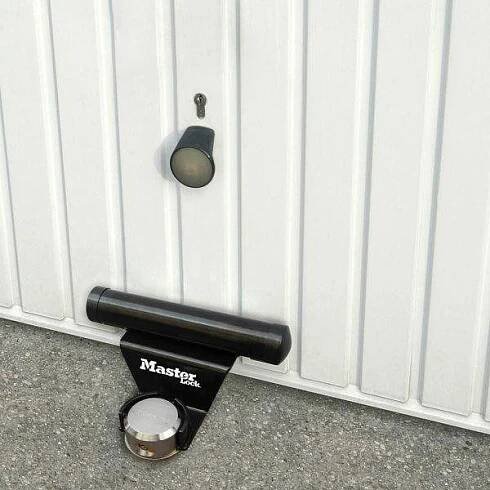 Master Lock Zámek pro garážová vrata Master Lock 1488EURDAT