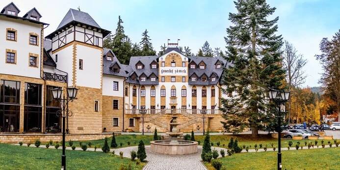 Zámek u Varů: boží wellness, procedury i polopenze