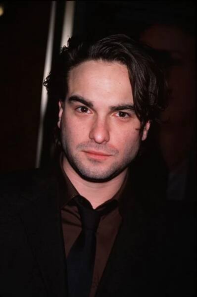 19 Reasons Johnny Galecki May Just Have It All in 2025 | The big band theory, Johnny galecki, Big bang theory funny
