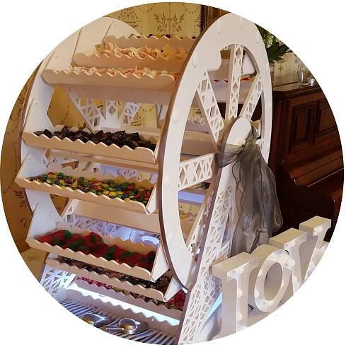 Weddings - Carolyn's Sweets - Chocolate Fountains, Candy Carts & more