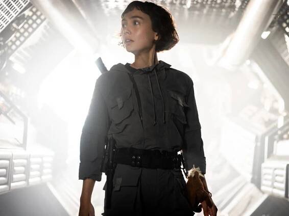 'Alien: Earth': Sydney Chandler on a 'dead' extra scaring her