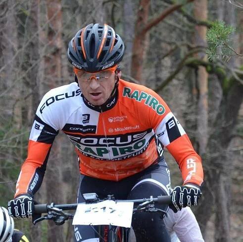 Tomáš Kozák na startu S-24 - Sokolovska 24 MTB