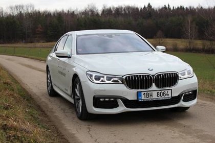 TEST BMW 740d xDrive - HiTech útočí | Autojournal.cz
