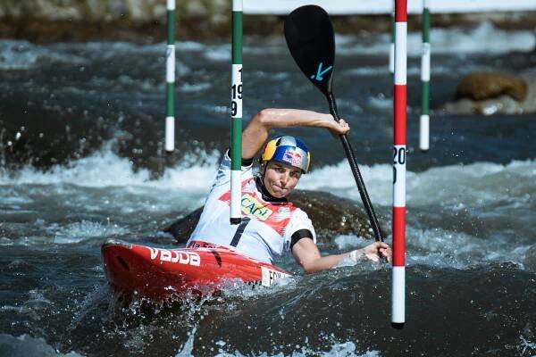 Soubor:2019 ICF Canoe slalom World Championships 138 - Jessica Fox.jpg