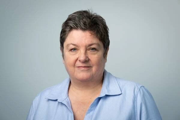 Portrait of Julie Bindell.
