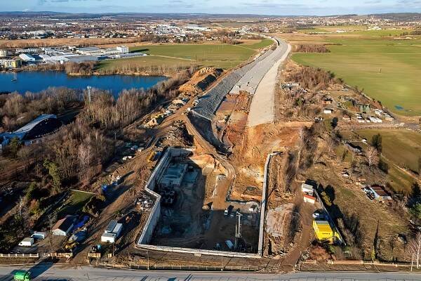 Tunel Pohůrka na dálnici D3 na obchvatu Českých Budějovic