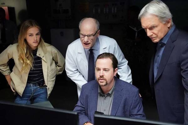 Námořní vyšetřovací služba - Dítě osudu - Z filmu - Emily Wickersham, Jim Meskimen, Sean Murray, Mark Harmon