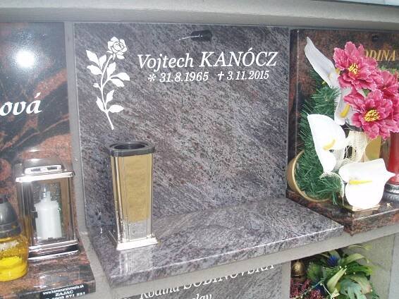 URNOVÉ STENY, KOLUMBÁRIA A NÁPISNÉ TABULE - Kámenárstvo Spiš