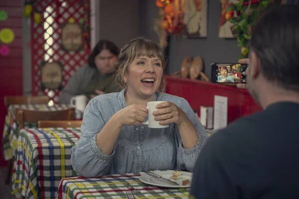Kerry Godliman - Po životě - Epizoda 1 - Z filmu