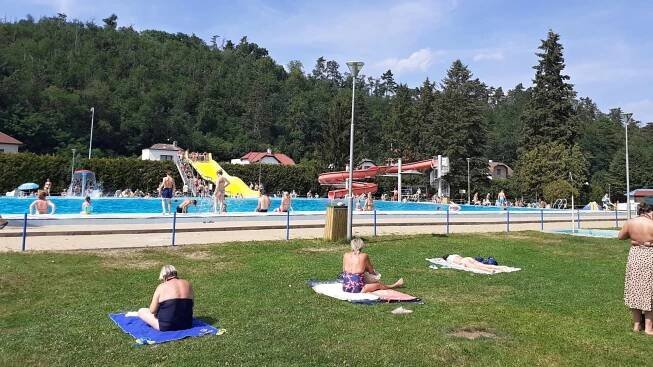 Pravá letní pohoda na koupališti Zdice