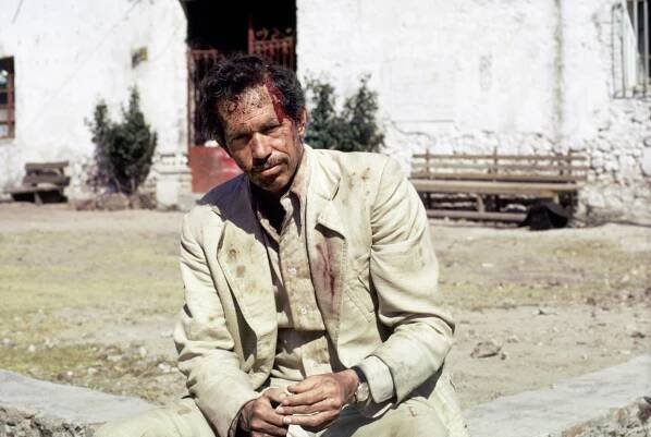 BRING ME THE HEAD OF ALFREDO GARCIA, Warren Oates, 1974, bmthoag1974-fsct10, Photo by:Everett Collection(bmthoag1974-fsct10)