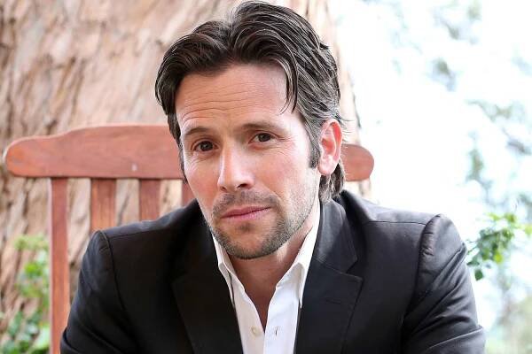 Speed Racer actor Christian Oliver and his 2 young daughters killed in Caribbean plane crash