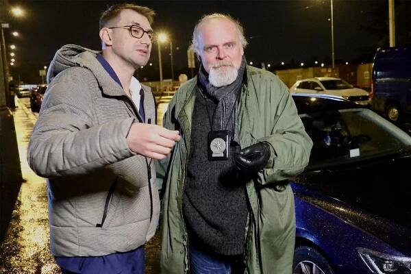 Satirický pohled na svět drogového podsvětí plného absurdit zachytil Daniel Barták - Tojesenzace.cz