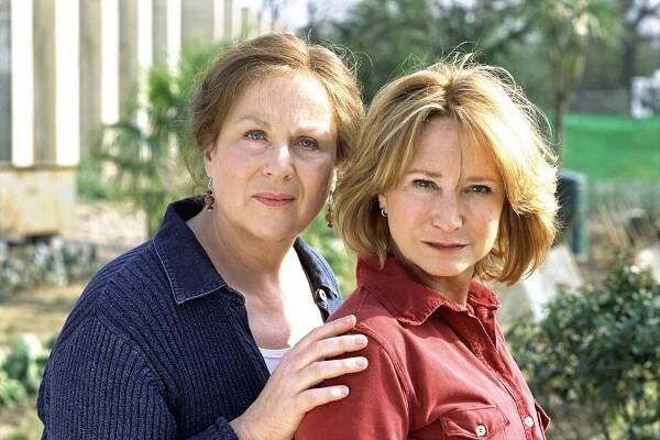 Pam Ferris, Felicity Kendal - Zločiny v zahradách - Promo