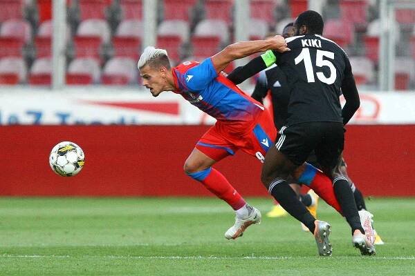 Plzeňský útočník Jan Kliment v odvetě 3. předkola Ligy mistrů s moldavským Šeriffem Tiraspol.