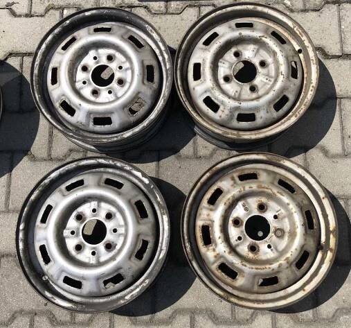 Plechový disk KFZ 3330 4,5Jx13 4x98x58 ET45 - Pneucentrum Bílina