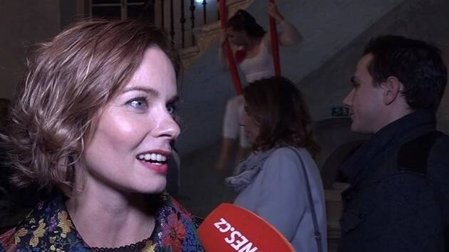 Révaiova partnerka změnila image a po šesti letech se vrátila k hraní