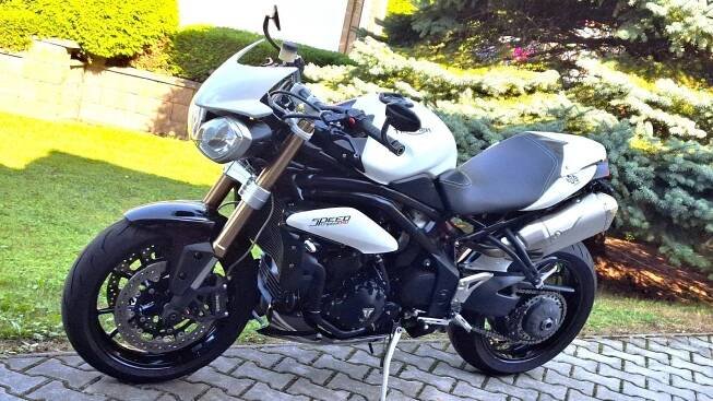 Triumph Speed Triple 1050